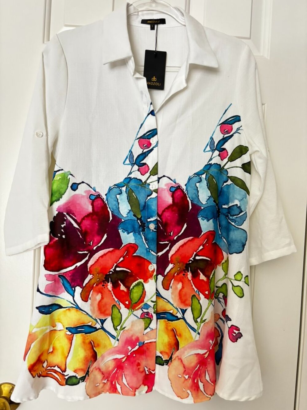 Radzoli, White Multicolor Floral Button-Front Tunic Blouse NWT, Size S.